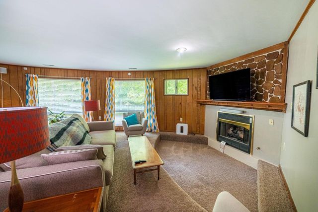 516 Mcintosh Drive, Howard, OH 43028