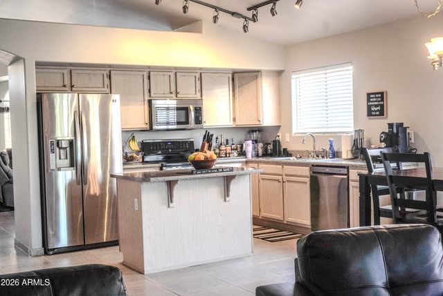 525 N VAL VISTA Drive 30, Mesa, AZ 85213