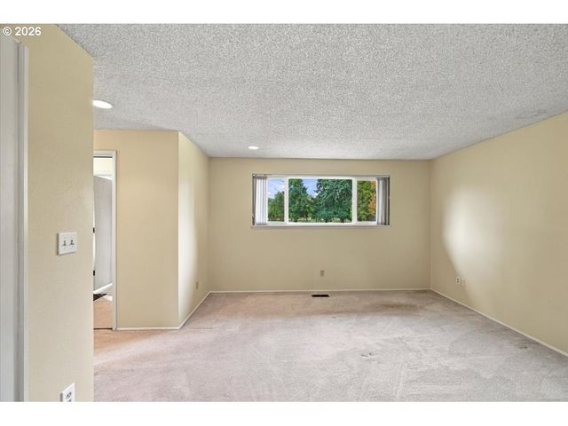 1922 SPRINGHILL Dr, Albany, OR 97321