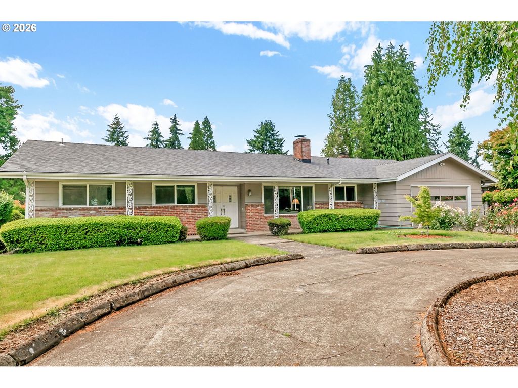 1922 SPRINGHILL Dr, Albany, OR 97321