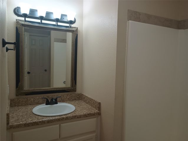 620 Race Street D, Crowley, TX 76036