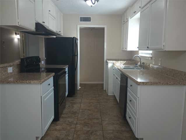 620 Race Street D, Crowley, TX 76036