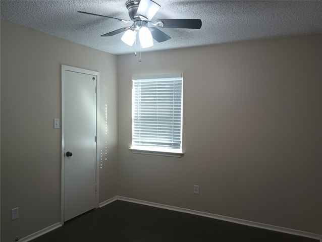 620 Race Street D, Crowley, TX 76036