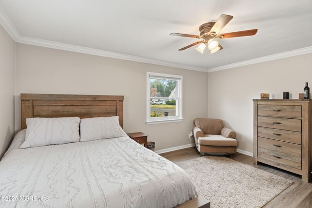17 Samantha Lane, Hamilton, NJ 08619