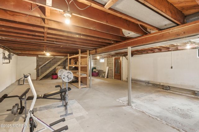 17 Samantha Lane, Hamilton, NJ 08619