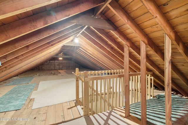 17 Samantha Lane, Hamilton, NJ 08619