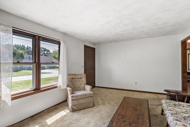 39 Grant Street, Attleboro, MA 02703
