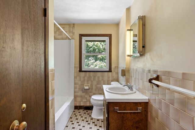 39 Grant Street, Attleboro, MA 02703