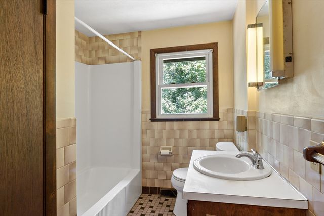 39 Grant Street, Attleboro, MA 02703