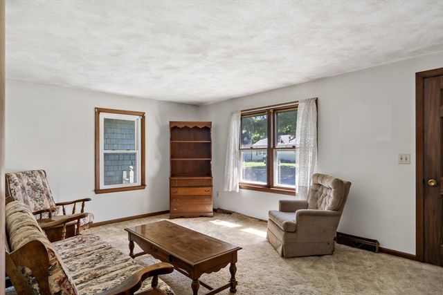 39 Grant Street, Attleboro, MA 02703