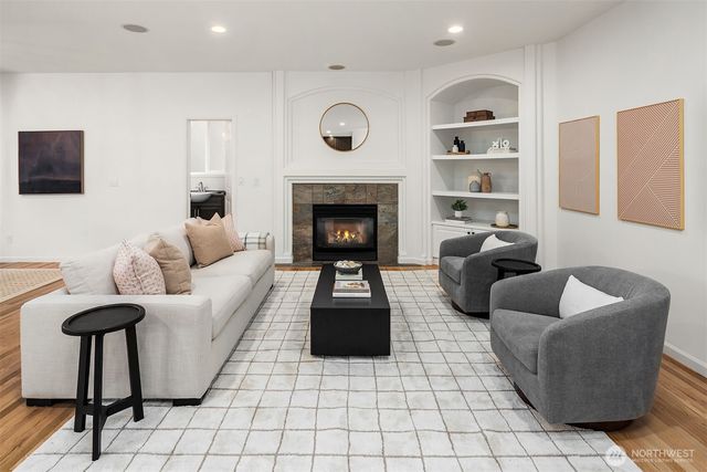 26440 SE 22nd Street, Sammamish, WA 98075