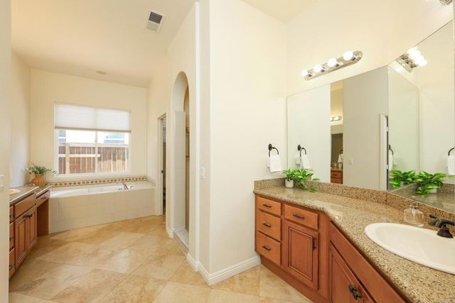 2472 crooked trail, Chula Vista, CA 91914