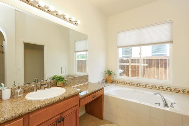 2472 crooked trail, Chula Vista, CA 91914
