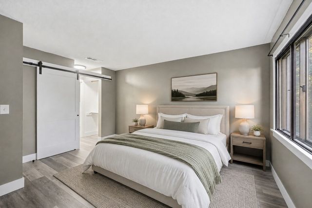 17 Thayer Pond Dr. 17-5, Oxford, MA 01537