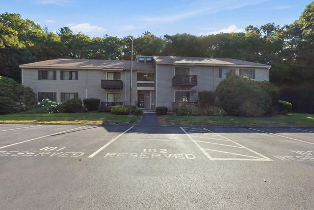17 Thayer Pond Dr. 17-5, Oxford, MA 01537