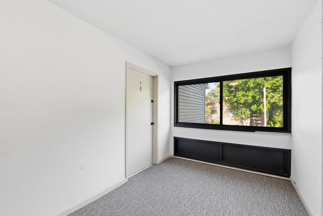 17 Thayer Pond Dr. 17-5, Oxford, MA 01537