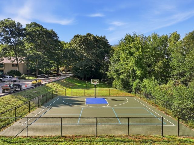 17 Thayer Pond Dr. 17-5, Oxford, MA 01537