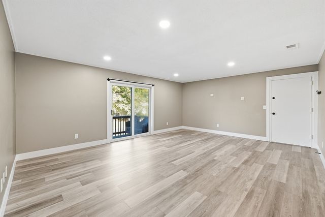 17 Thayer Pond Dr. 17-5, Oxford, MA 01537