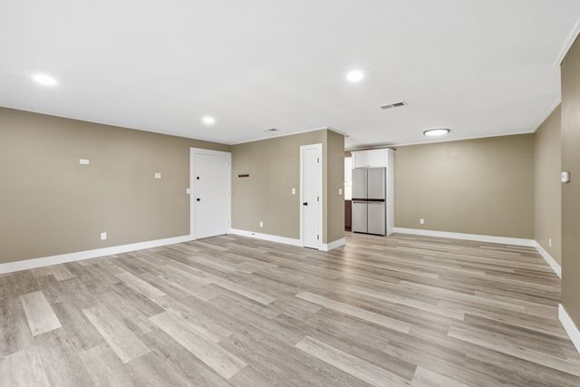 17 Thayer Pond Dr. 17-5, Oxford, MA 01537
