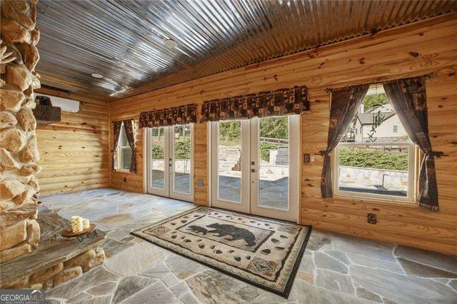 232 Waters Lake Drive, Woodstock, GA 30188
