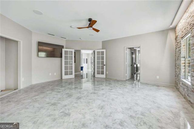 232 Waters Lake Drive, Woodstock, GA 30188