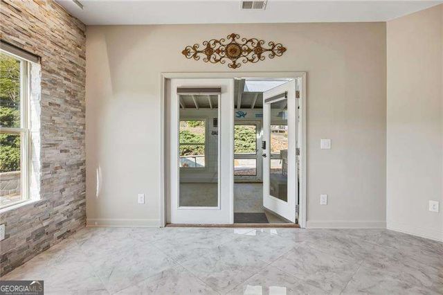232 Waters Lake Drive, Woodstock, GA 30188