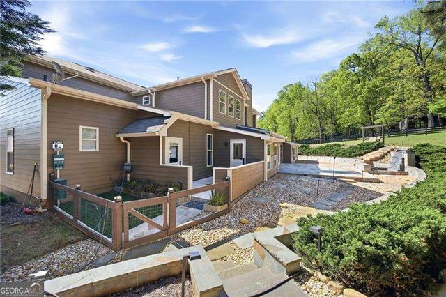 232 Waters Lake Drive, Woodstock, GA 30188