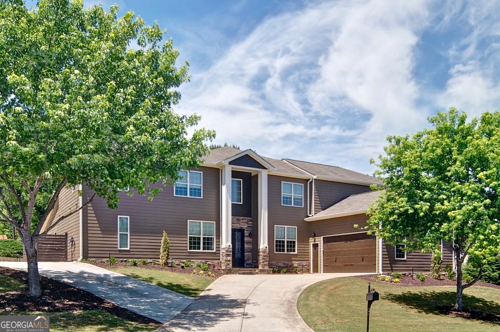 232 Waters Lake Drive, Woodstock, GA 30188
