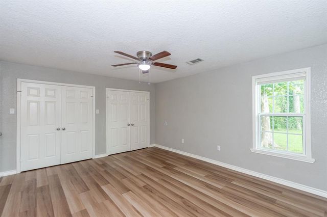 521 Murrell Street, Clute, TX 77531
