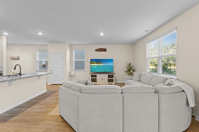 109 Sweet Cherry Lane, Summerville, SC 29486