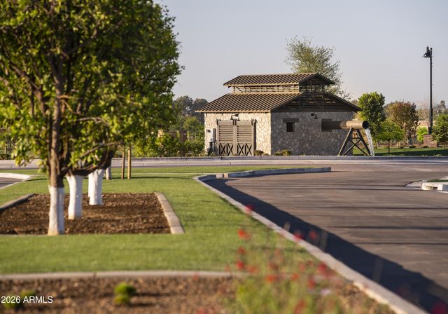 10758 N MCKINNEY Street, Surprise, AZ 85388