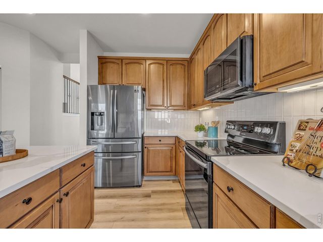 858 Dutton Ct, Castle Rock, CO 80104