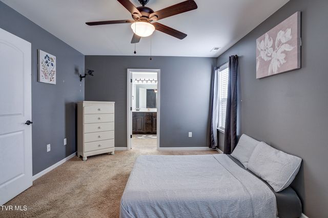 656 Suffolk Road, Johnson City, TN 37615