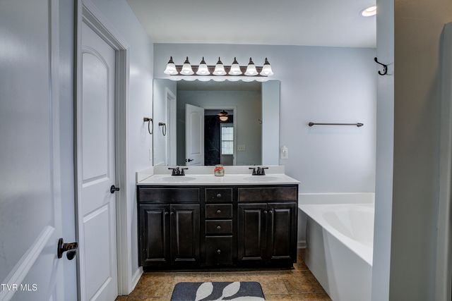 656 Suffolk Road, Johnson City, TN 37615