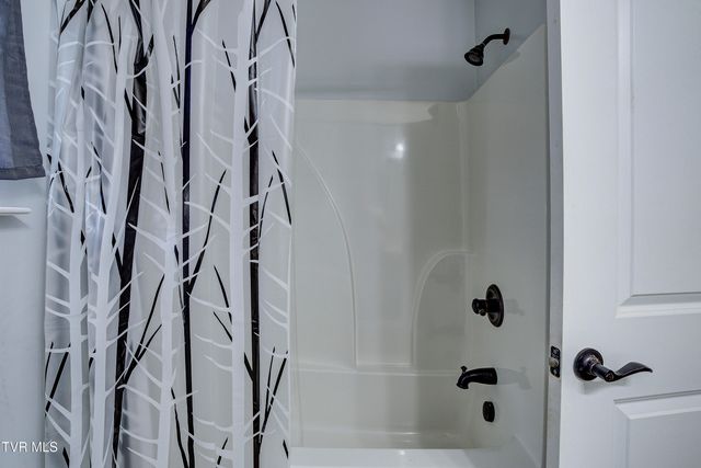 656 Suffolk Road, Johnson City, TN 37615