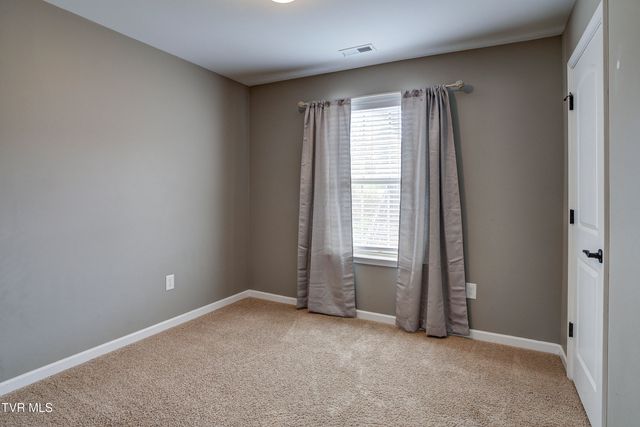 656 Suffolk Road, Johnson City, TN 37615