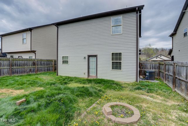 656 Suffolk Road, Johnson City, TN 37615