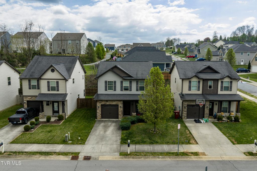 656 Suffolk Road, Johnson City, TN 37615