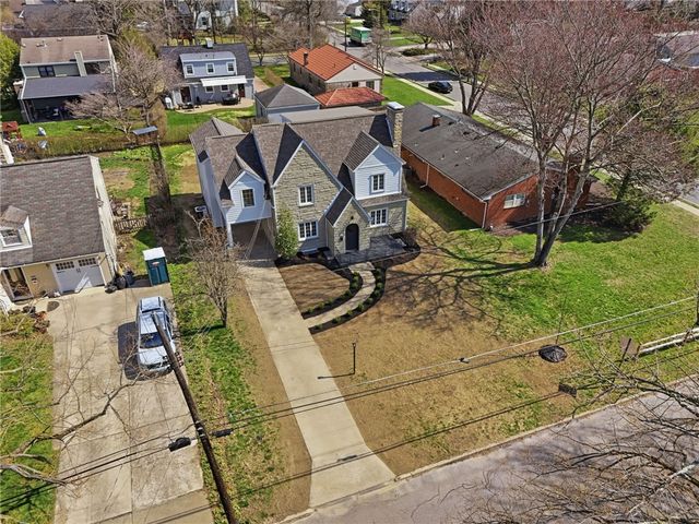 402 Meadow Ln, Edgeworth, PA 15143