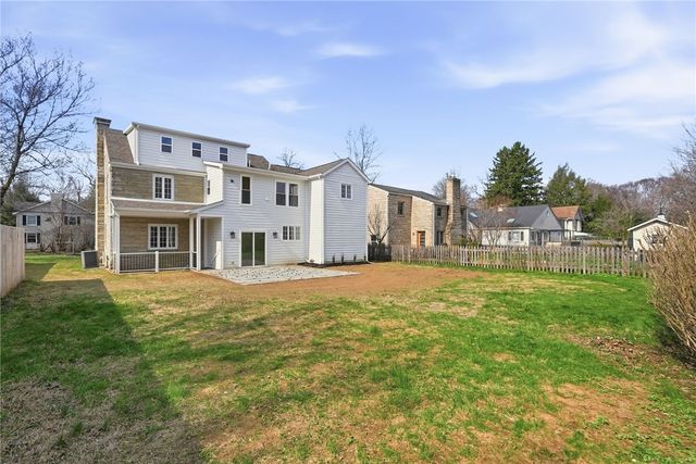 402 Meadow Ln, Edgeworth, PA 15143