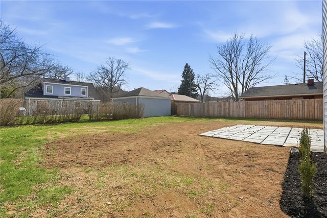 402 Meadow Ln, Edgeworth, PA 15143