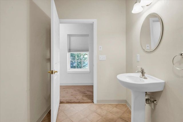 1 Atrium Way Unit 103, Milton, VT 05468
