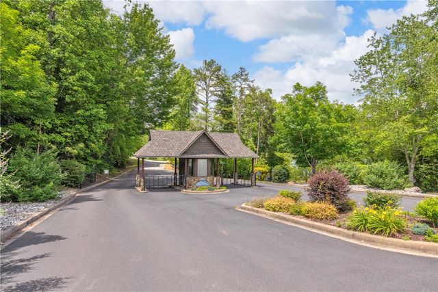 932 Bay Ridge Drive, Salem, SC 29676