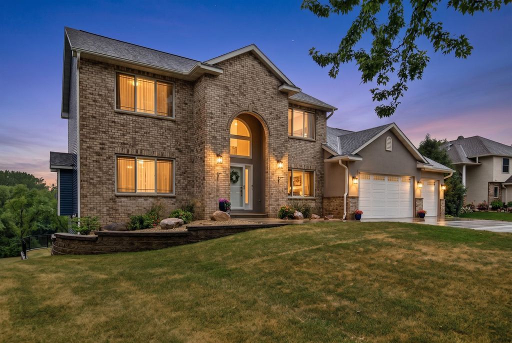 8939 Heatherton Ridge Drive, Savage, MN 55378 — exterior