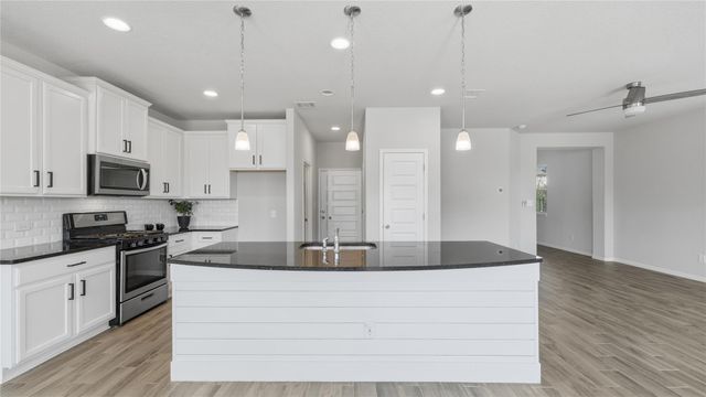 172 Brady Creek WAY, Leander, TX 78641