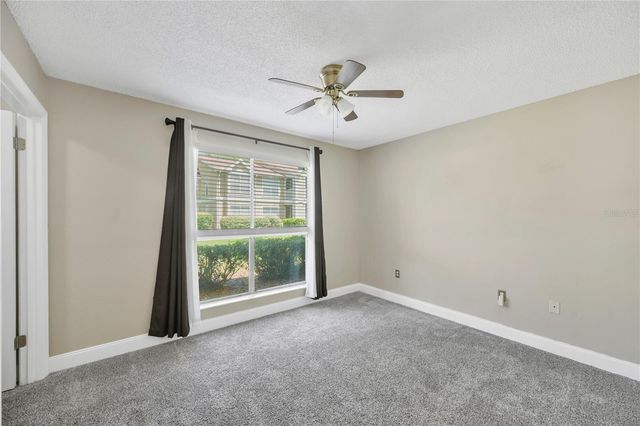 9481 HIGHLAND OAK DRIVE 1112, Tampa, FL 33647