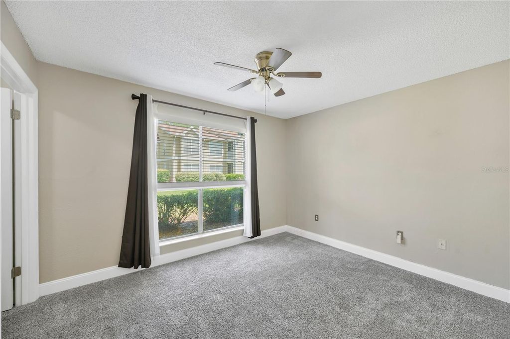Image 13 of property listing at 9481 HIGHLAND OAK DRIVE 1112, Tampa, FL 33647