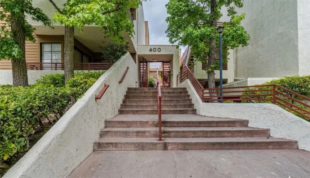 400 N Louise Street 306, Glendale, CA 91206