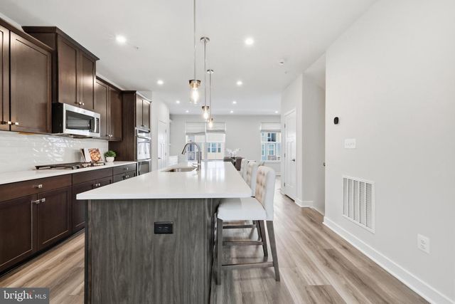 8004 QUAIL RISE LN, Laurel, MD 20723