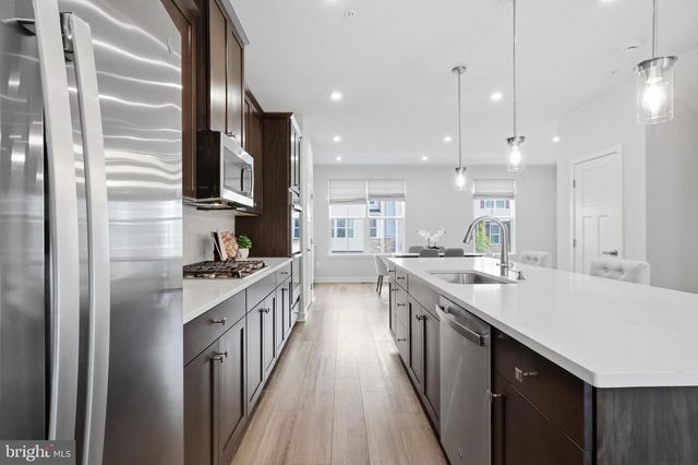 8004 QUAIL RISE LN, Laurel, MD 20723